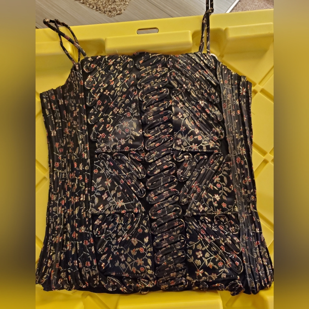Osstinee Unique Black Floral Corset Quilt Style Tank Top
